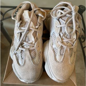 Yeezy 500 (blush )